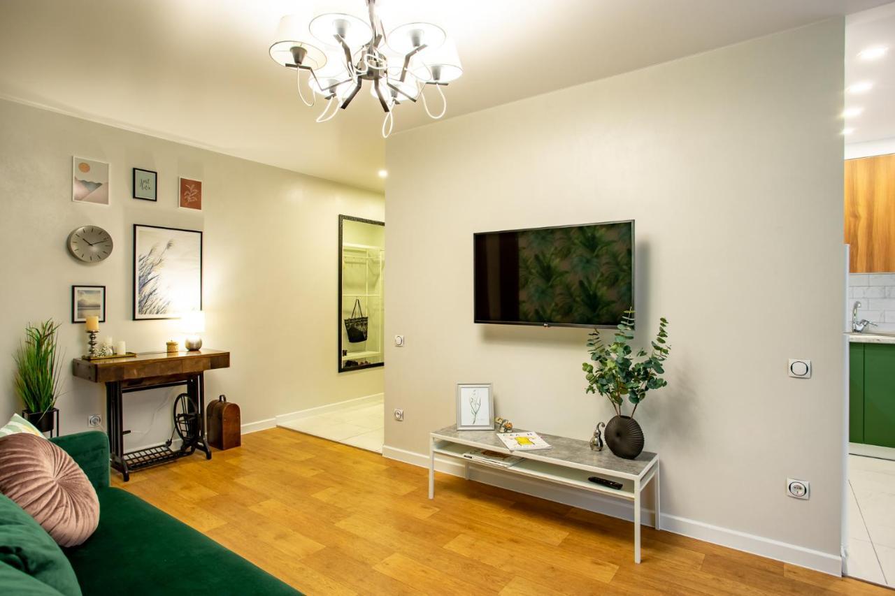 Luxury Apartment With 2 Bedrooms In The City Center Nikolayev Bagian luar foto