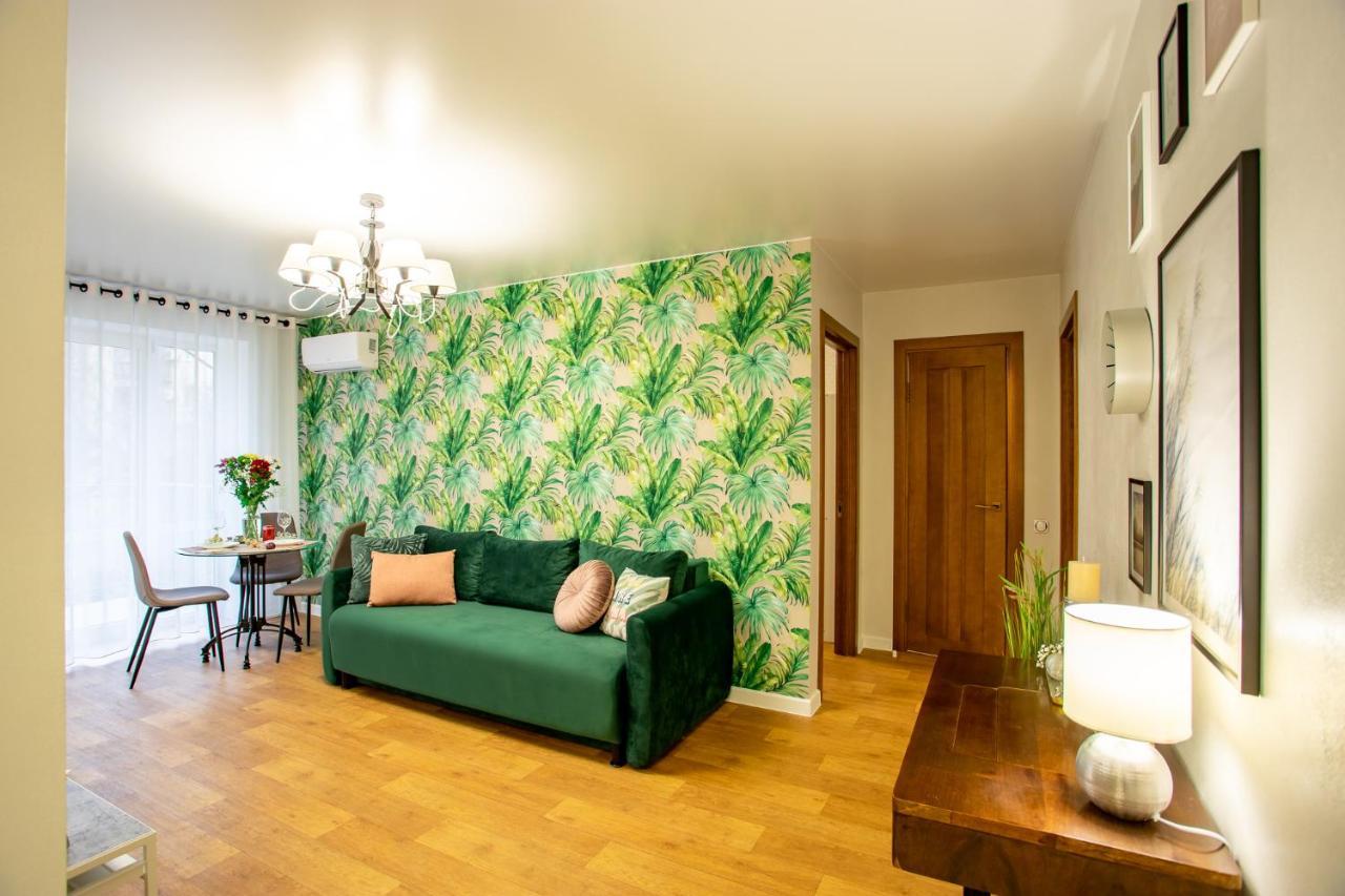 Luxury Apartment With 2 Bedrooms In The City Center Nikolayev Bagian luar foto